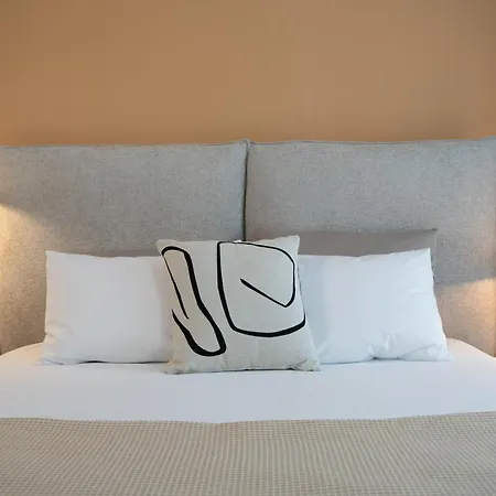 Apartment Styling & Cozy Apt In Coresi By Cityscape *