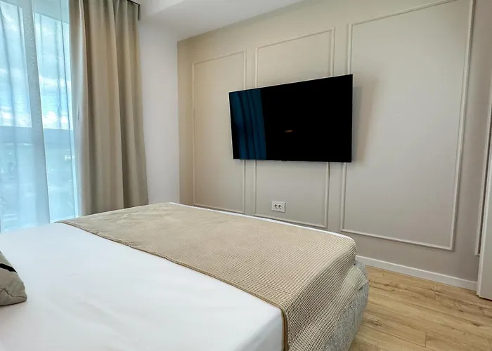 Apartment Styling & Cozy Apt In Coresi By Cityscape *