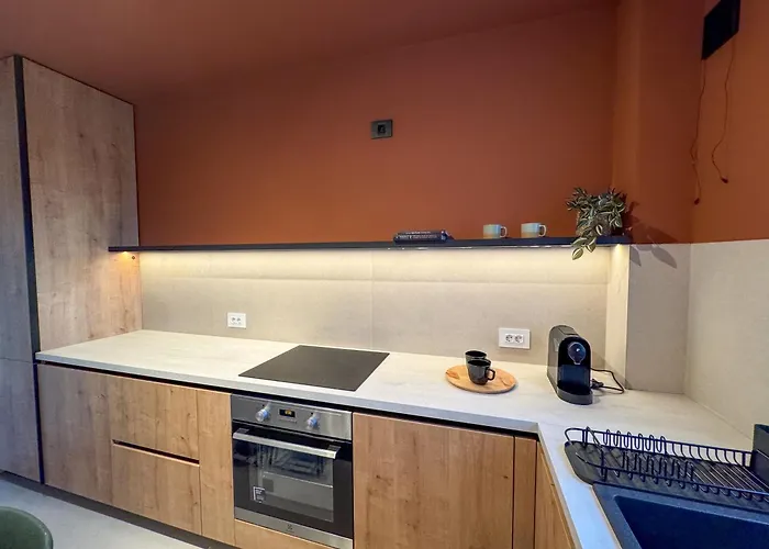 Styling & Cozy Apt In Coresi By Cityscape Apartment *